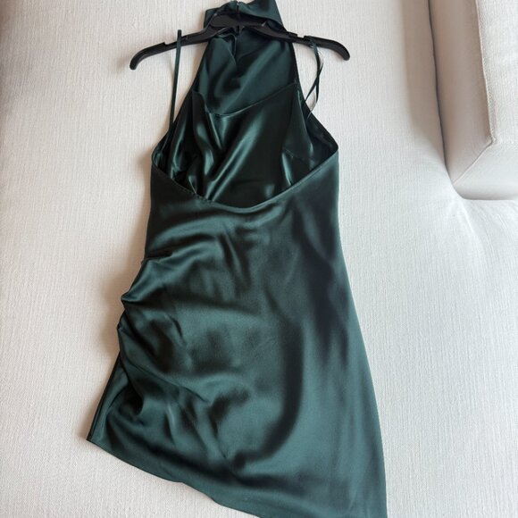Gianni Bini Peyton Emerald Green Satin Backless Halter Mini Holiday Dress - Picture 3 of 4